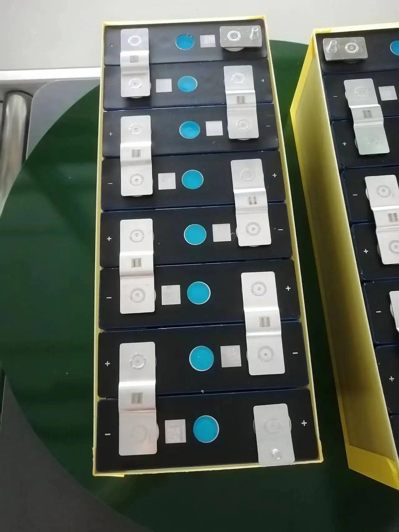 TTN 51.2V 100Ah-200Ah LiFePO4 Battery Case 12V Lithium Battery Pack Consumer Electronics Home Appliances Solar Energy Storage 5c lithium battery