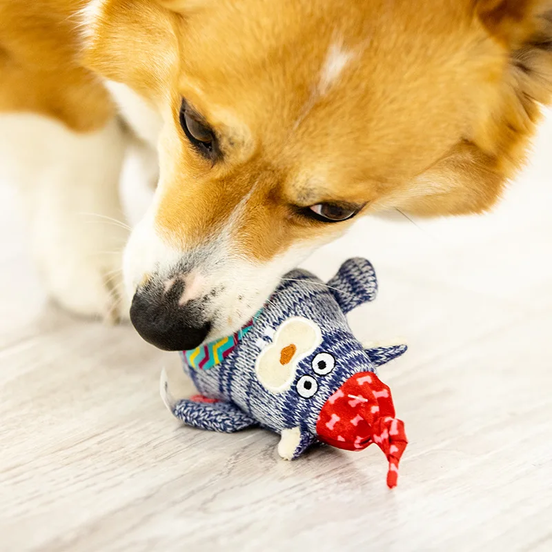 Pet Plush Chew and Vocal Toy Squirrel Penguin Red Deer Doll Dog Cat Interactive Toy Christmas