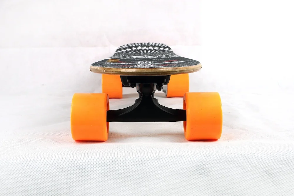 Deo Fcc Professional Skateboarding Stores Wireless Remote Control Wood Dogtown Skateboards Hub Motor Zoo York Skateboards