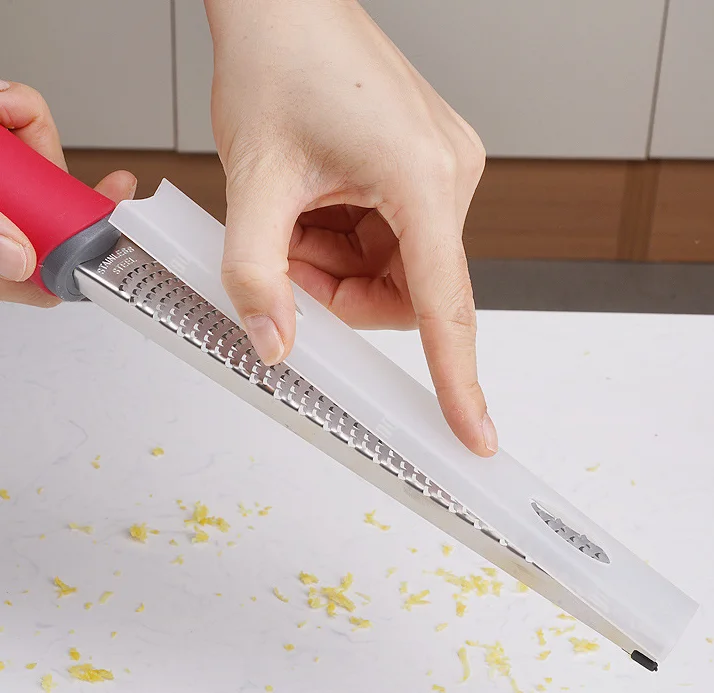 Yongli Kitchen Tools Stainless Steel Citrus Zester Dishwasher Safe Cheese Grater Long Extra Fine Hand Grater