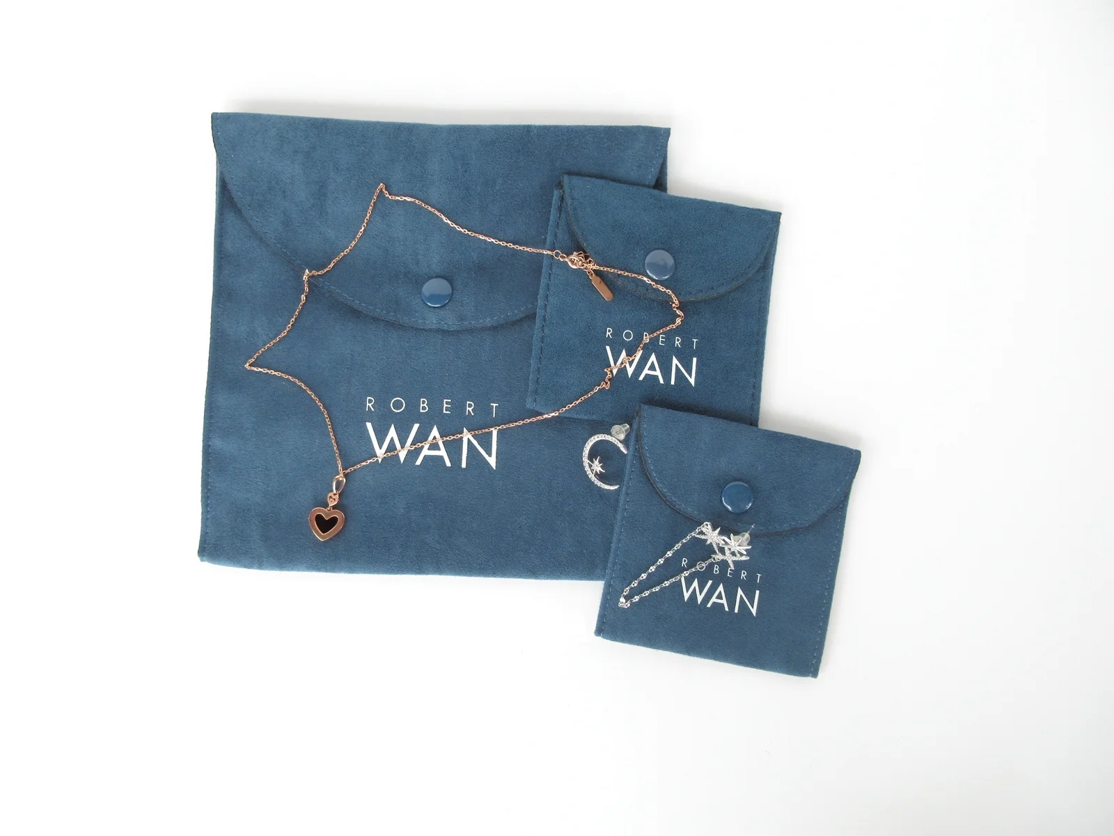 Custom high quality new design flap suede velvet jewellery packaging bag jewelry pouch