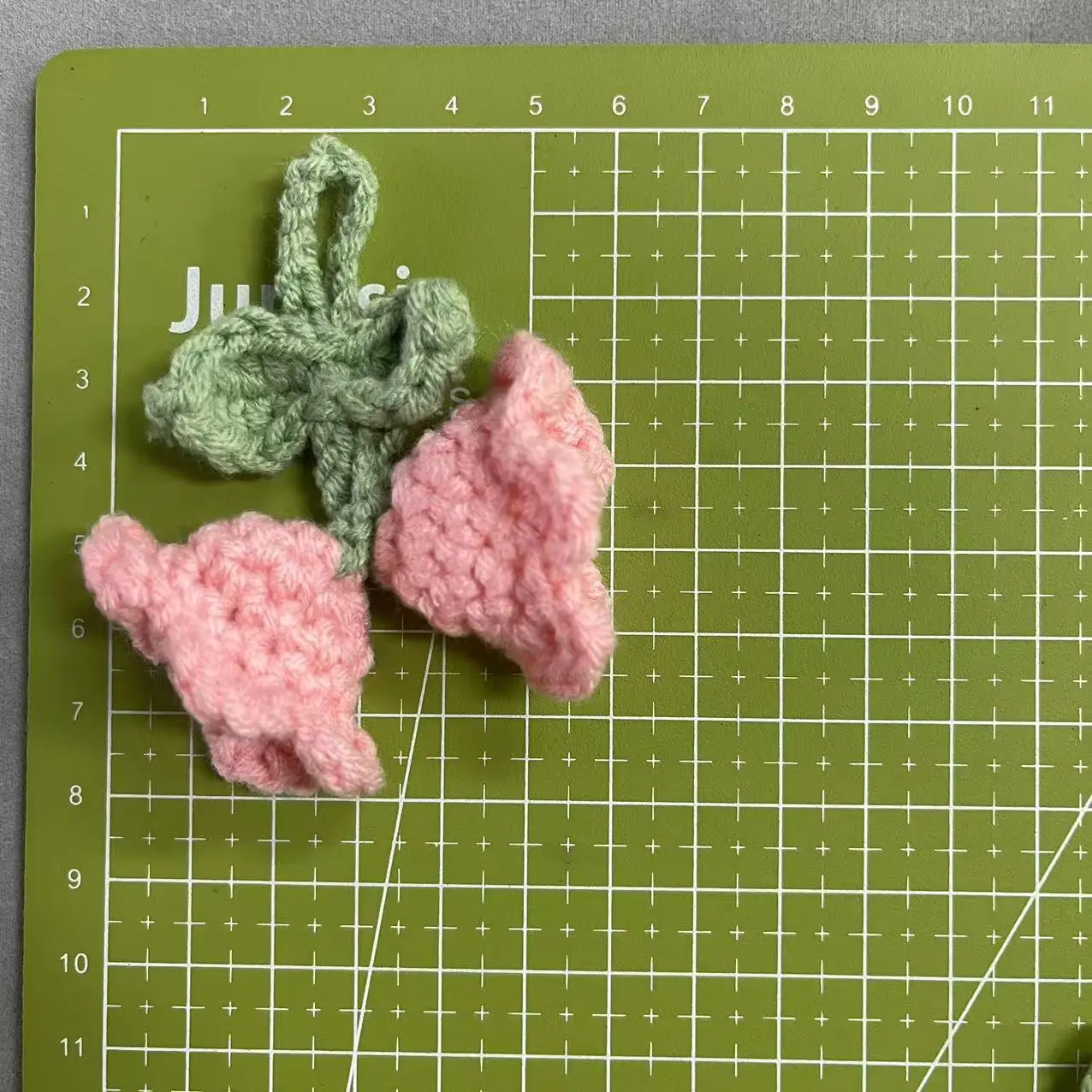 ZSY Little Clothing Decoration Children Simulation Knitted Toys Handmade Crochet Flower Accessories