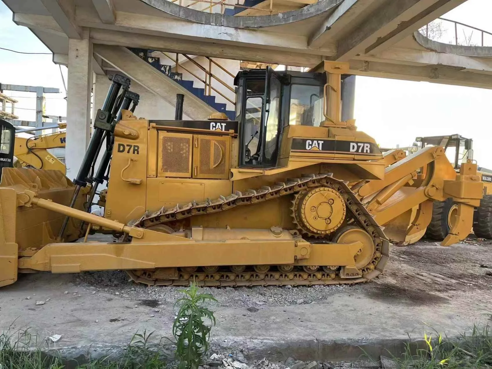 100% original used bull dozers caterpillar D7G Japan made CAT D7R earth-moving reinforced hydraulic bulldozer