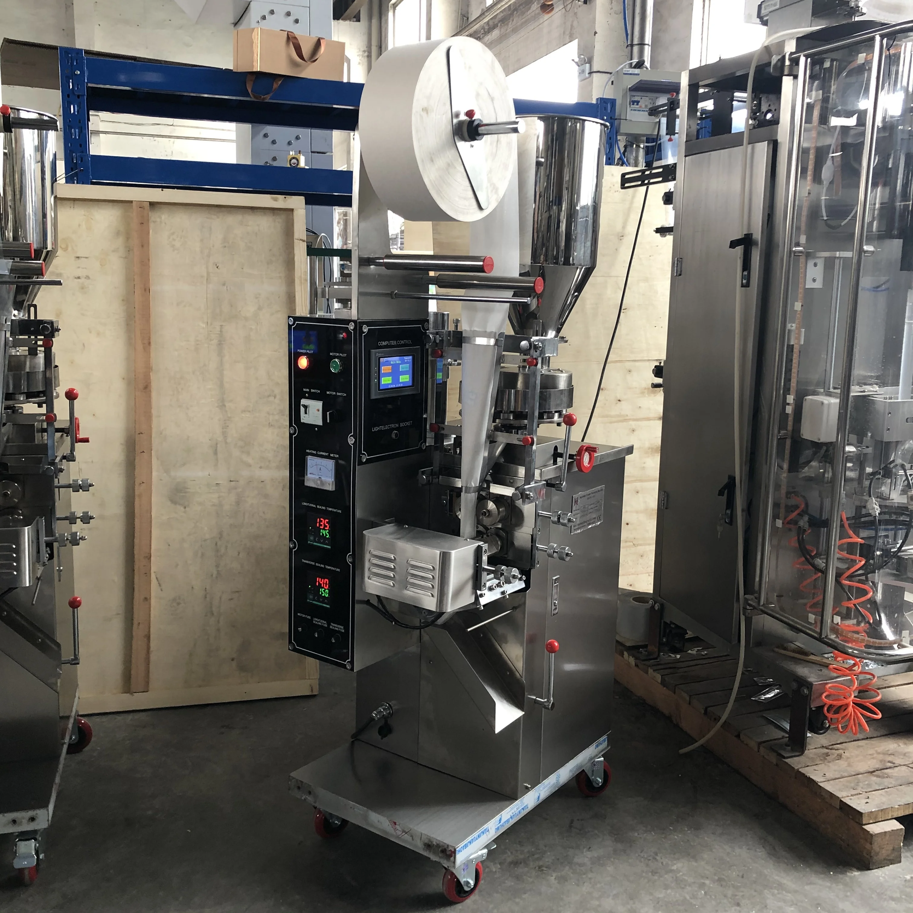 DXDK-40 II hot sale granule packing machine nuts automatic small vertical packing machine