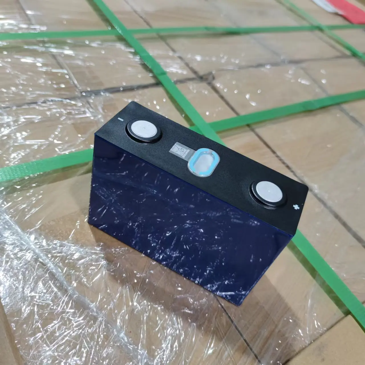 16PCS lifepo4  3.2V 88ah new deep cycle Rechargeable CALB lifepo4 new battery LFP EV solar battery with Free Busbar