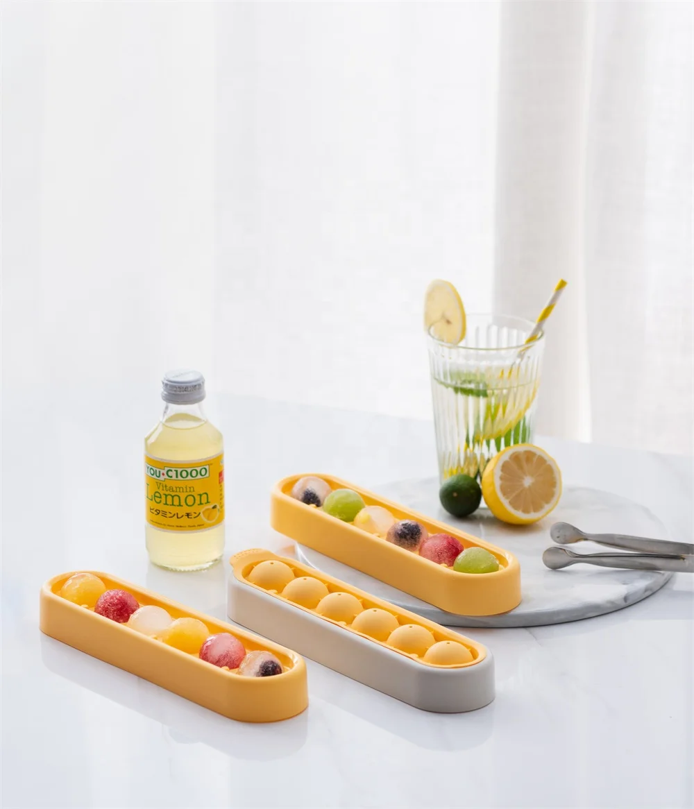 Pinmoo 3D Portable Food Grade Ice Cube Tray with Lid Sphere Round Ice Ball Mold Maker