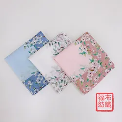 Wholesale Japanese Style 18*18inch bandana 100% Combed Cotton edge floral printed white Ladies cheap personalized handkerchief