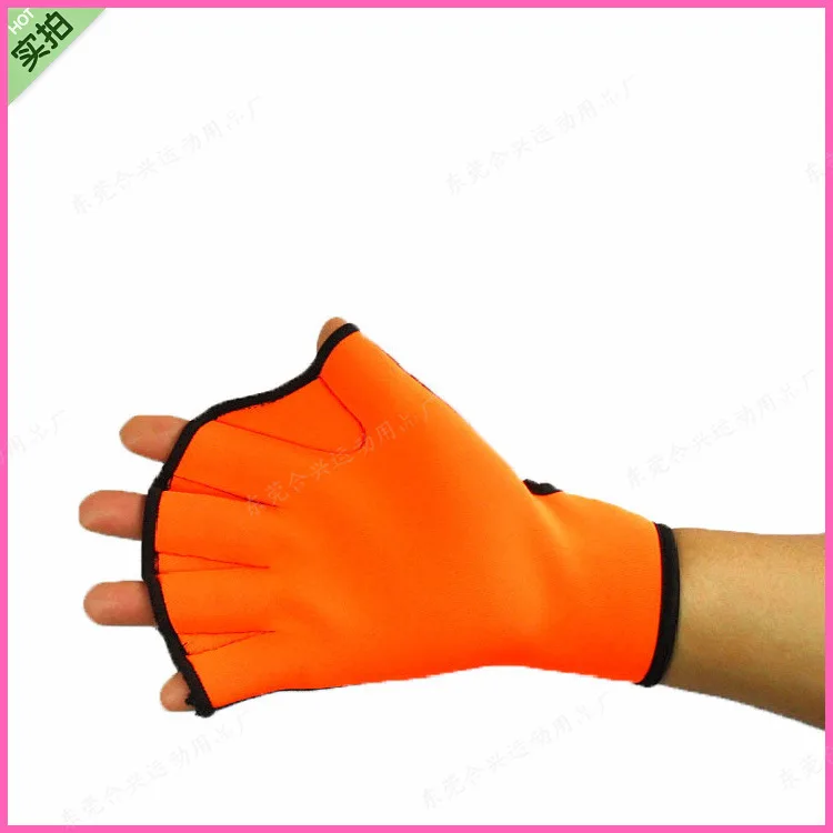 fitting water gloves for swimming and water sports