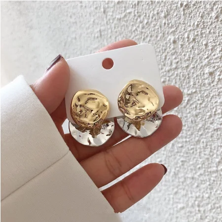 2021 Fashion Geometric Irregular Disc Folds Gold Silver Color Metal Stud Earrings for Women Gift Party Jewelry Gift