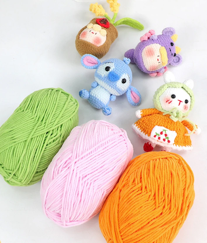 Charmkey hot sale Blankets soft  Yarn  100% polyester Chenille Yarn for Crocheting