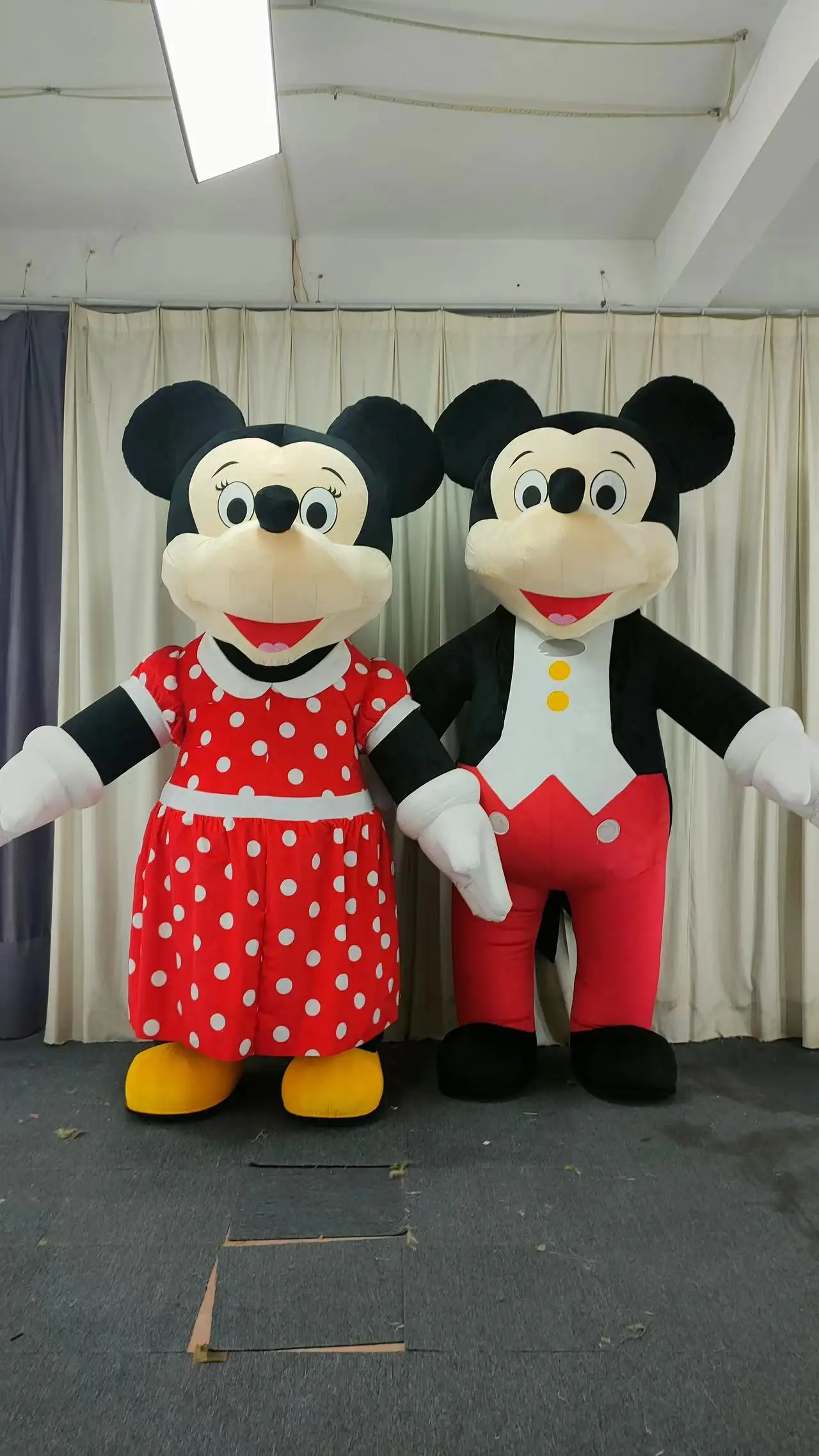 Custom Cartoon Character Inflatable Plush Mini And Mickey Costume Animal Mascot Costume Adult Inflatable Costume