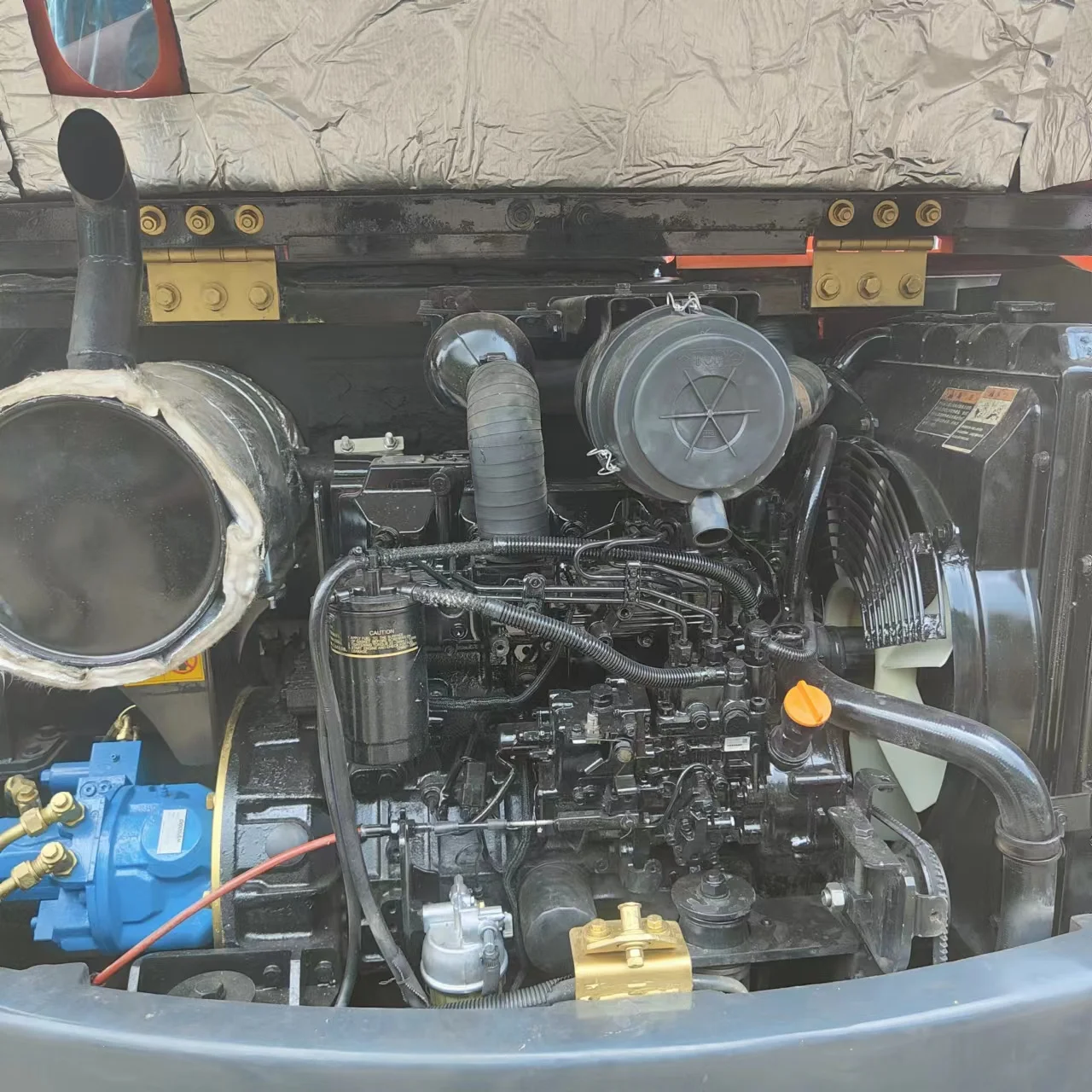 Used excavator Doosan DH60-7 6 ton small crawler hydraulic excavator good condition earth-moving machinery for sale in China