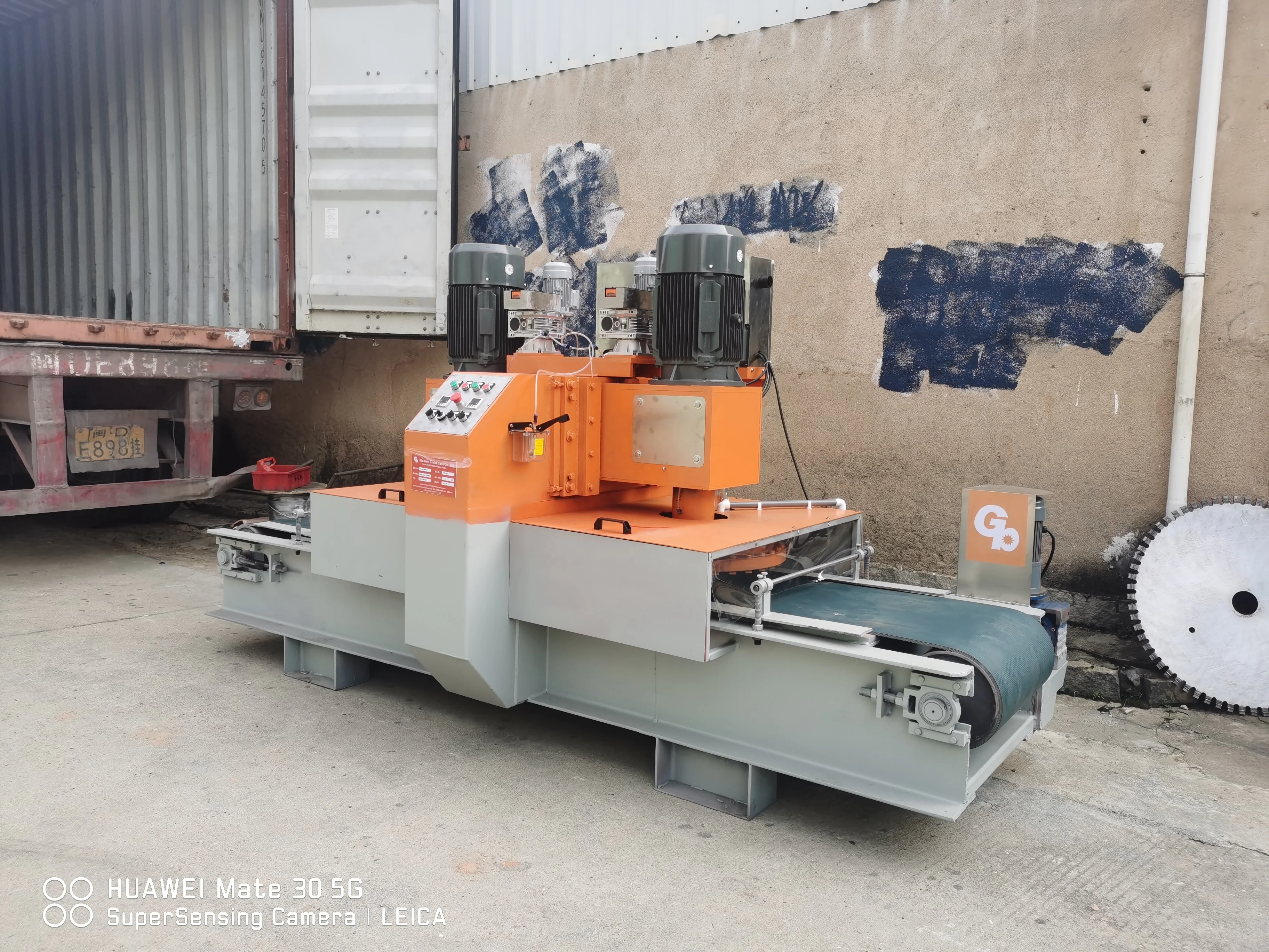 Granite Stone Mosaic Calibrating Cutting Machine