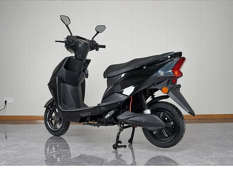 CKD EEC 10inch Manufacturer Direct Sell Cheap Electric Motorcycle 600/800W 50km/h Speed Electric Adult E Moped Scooter with Seat