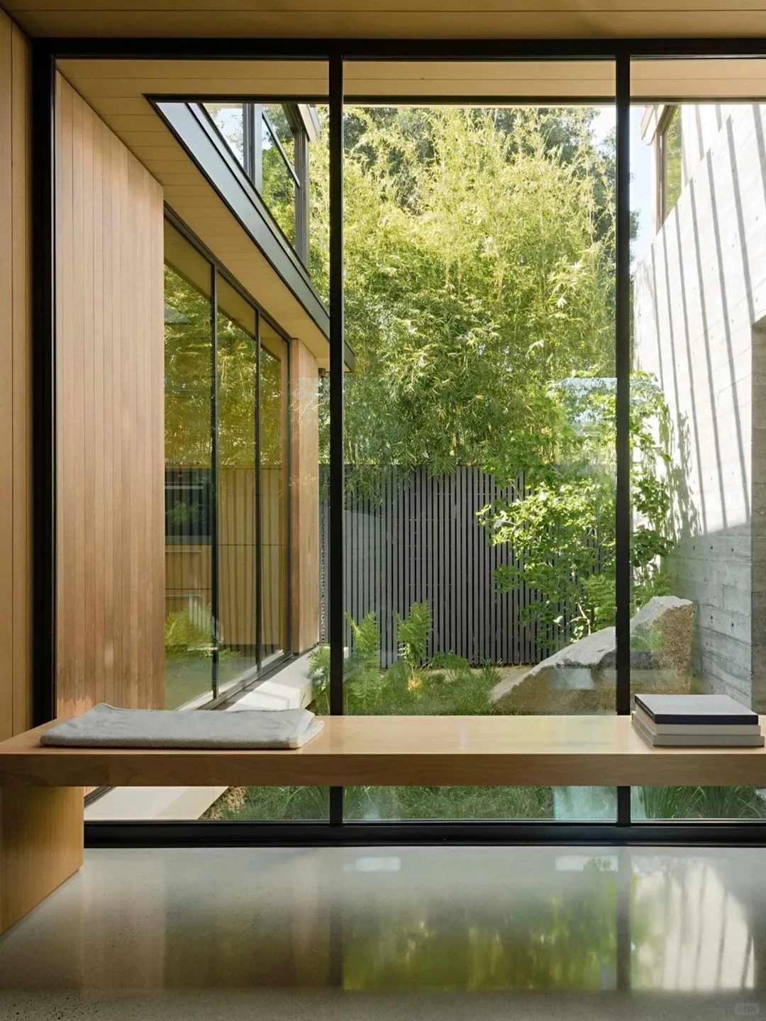 Wholesale Price Modern Design Powder Coated Aluminium Frame Patio Door Aluminum Double Glass Sliding Door