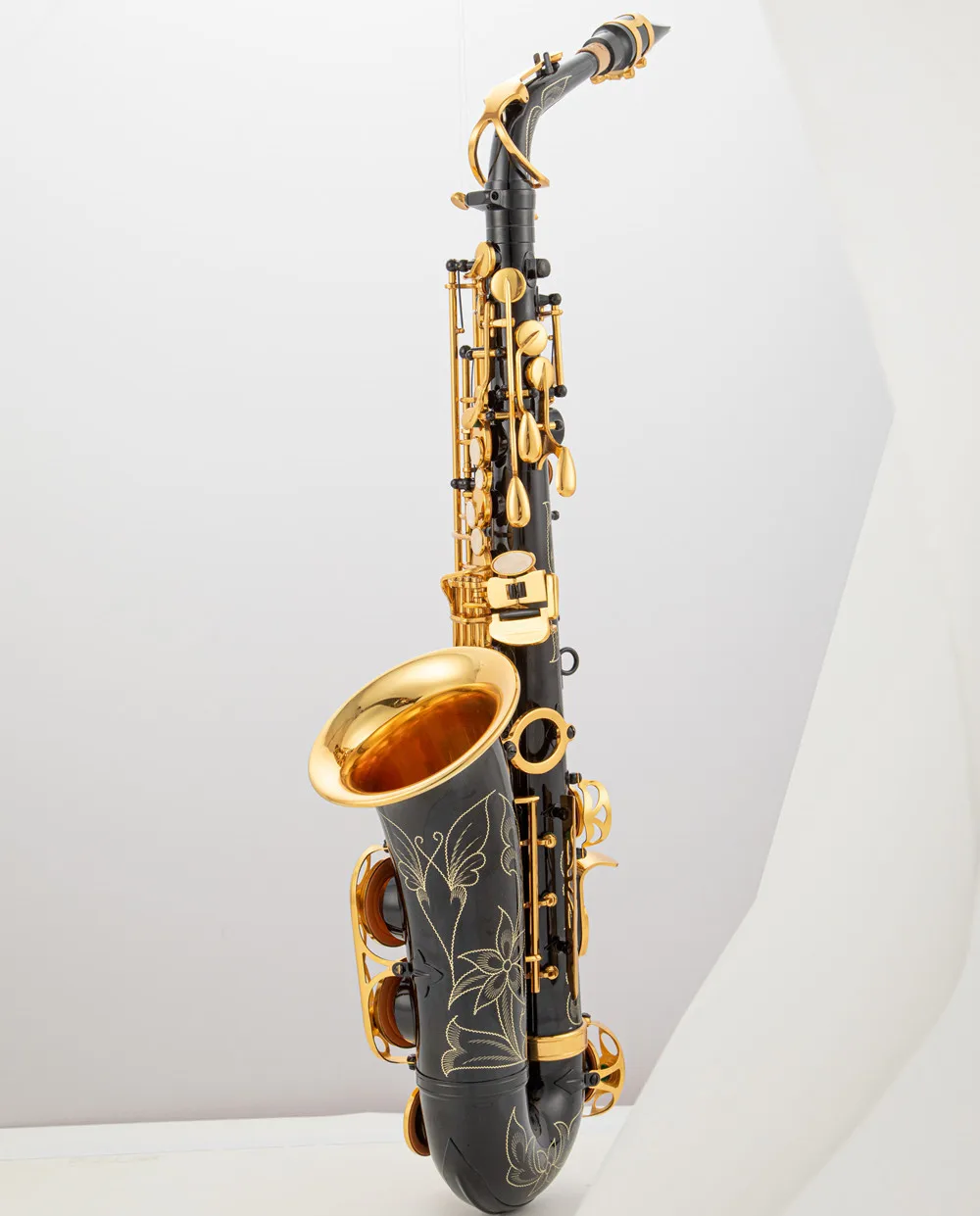 China OEM Handmade High Grade Professional Black Printed Eb Alto Saxophone For Sale
