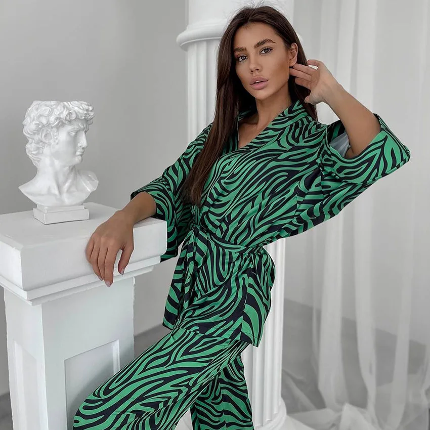Ice Silk Thin Section Fashion Printing Pajamas Suit Green Casual Loose Comfortable Outer Wear Home Clothes Women Pajama Set