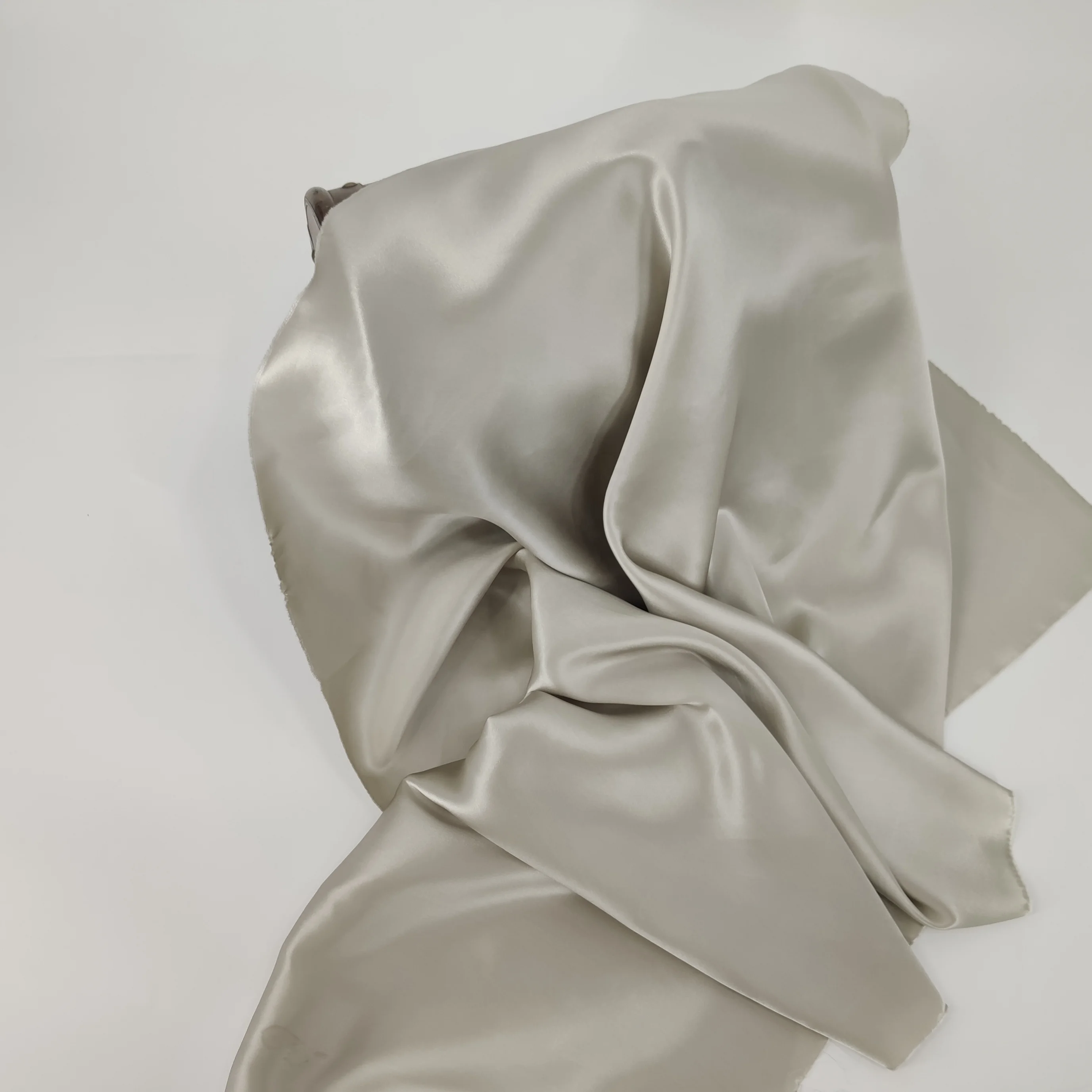 Hot sale 16mommie 100% Charmeuse Silk Satin with 114cm width silk fabric100% Silk Fabric