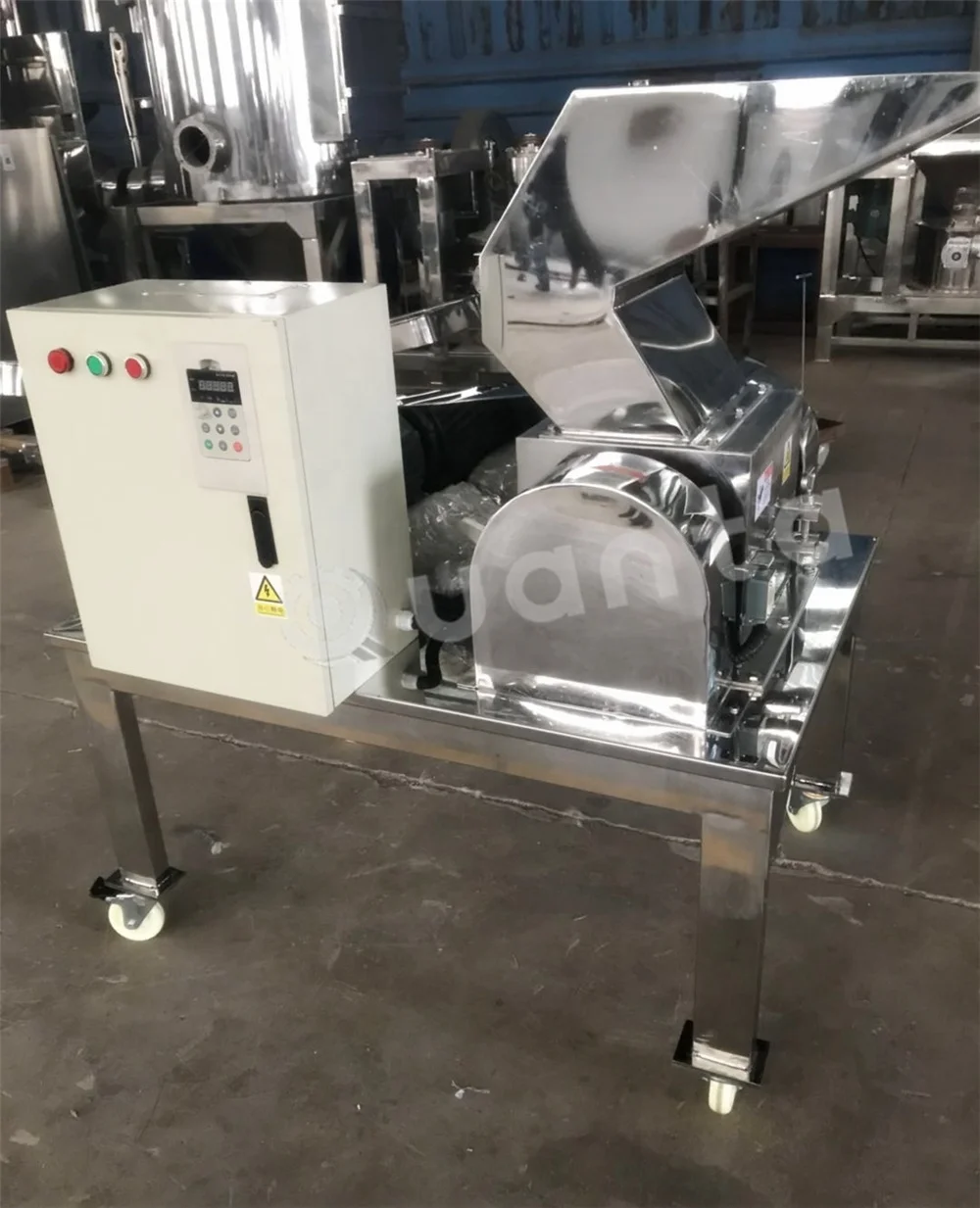 QUANTA coarse crusher chili turmeric ginger cinnamon nutmeg grinder onion chilli flakes making machine