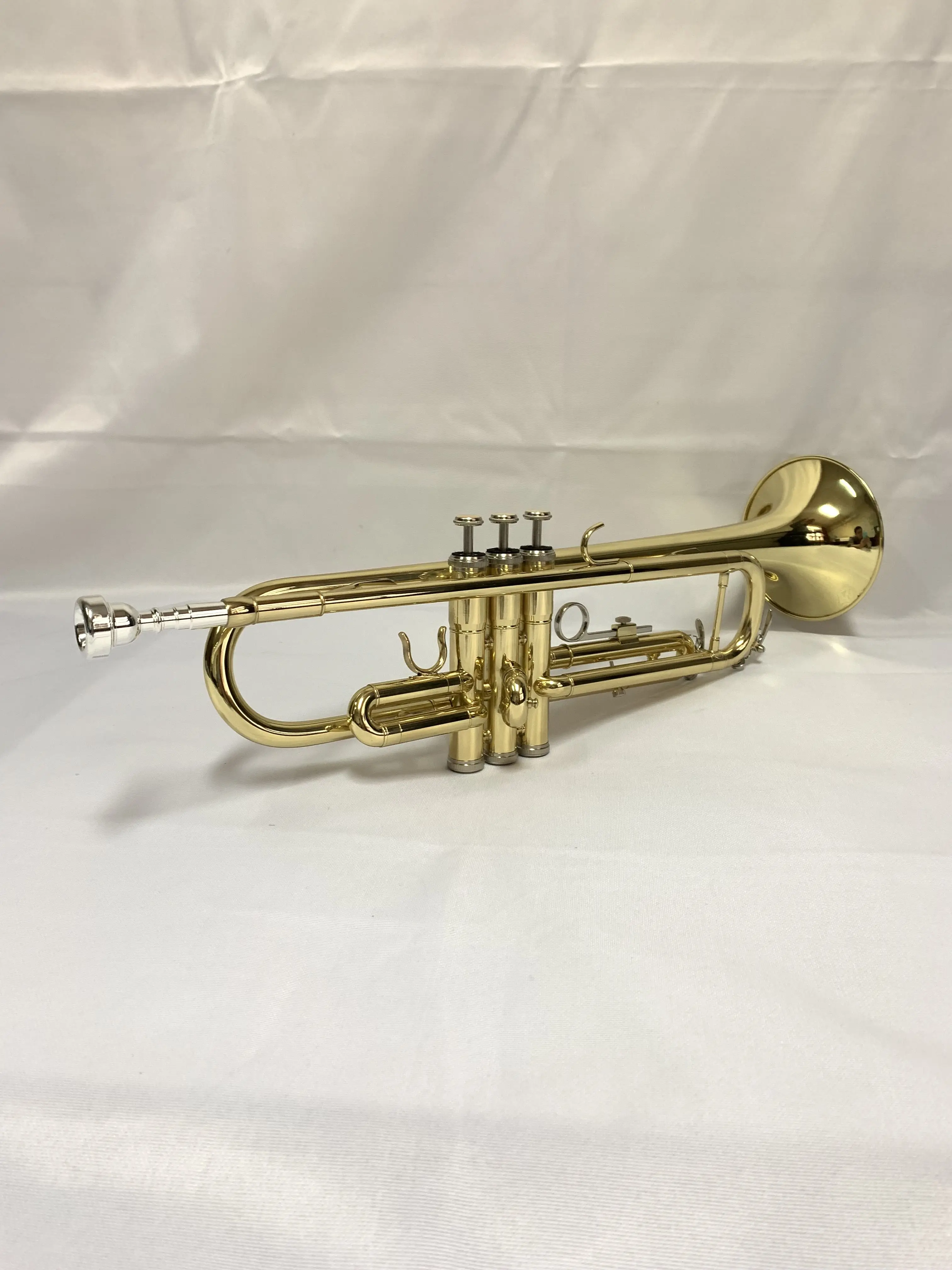 Creative Design Adjustable Brass Gold Lacquer Musical Instrument Trumpet