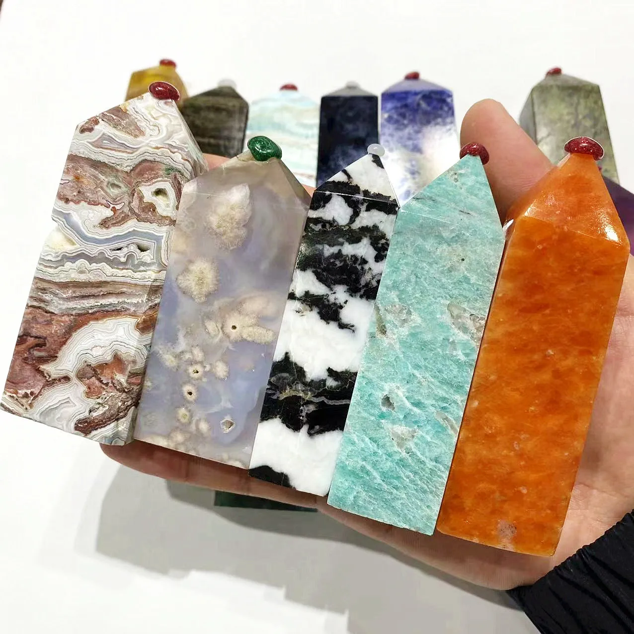 Natural Stones Energy Tetrahedron Crystal Point Agate Wand Quartz Obelisk Fluorite Tower Pillar for Decorate