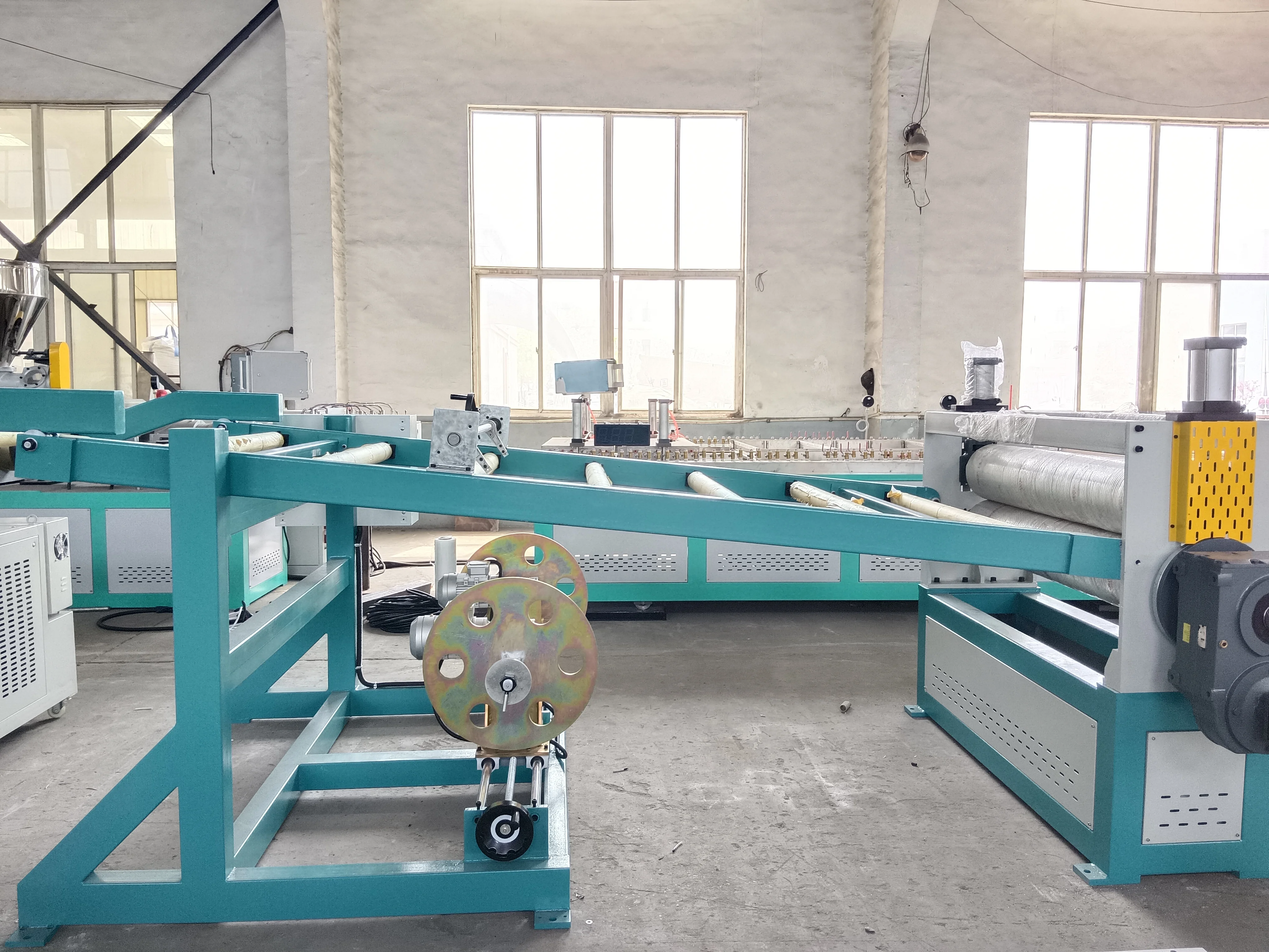 600-3000mm PP PE ABS PS PC PMMA automatic plastic sheet making machine   Extrusion machine