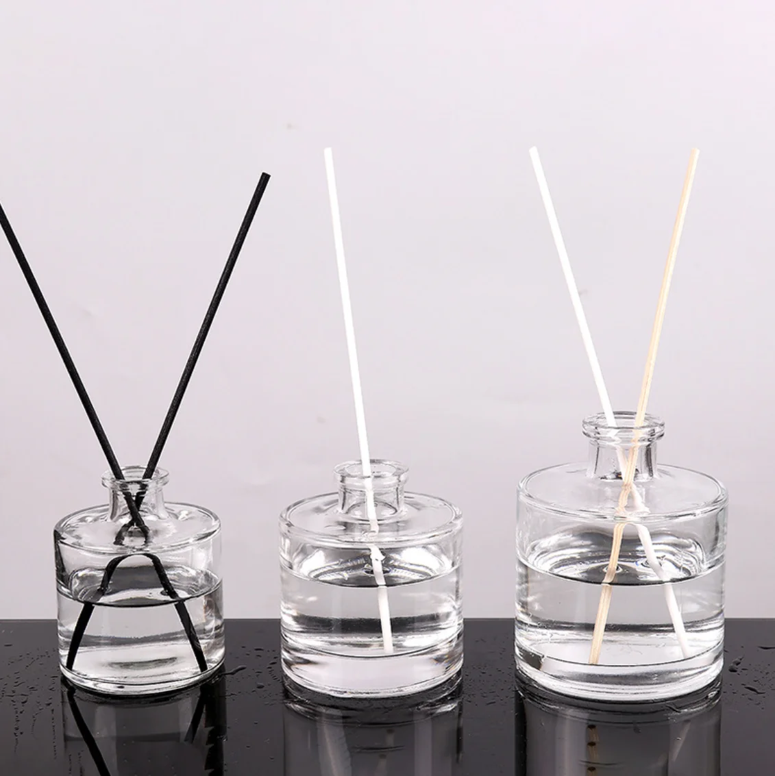 Low moq 50ml 100ml 150ml 200ml Aromatherapy empty oil glass jar clear reed diffuser bottle