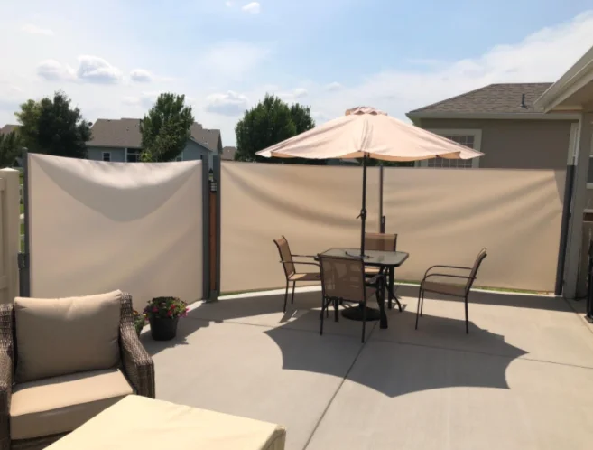 8*10 футов Солнечный свет разделитель конфиденциальности ветровой экран выдвижной патио тент алюминиевый выдвижной складной боковой тент