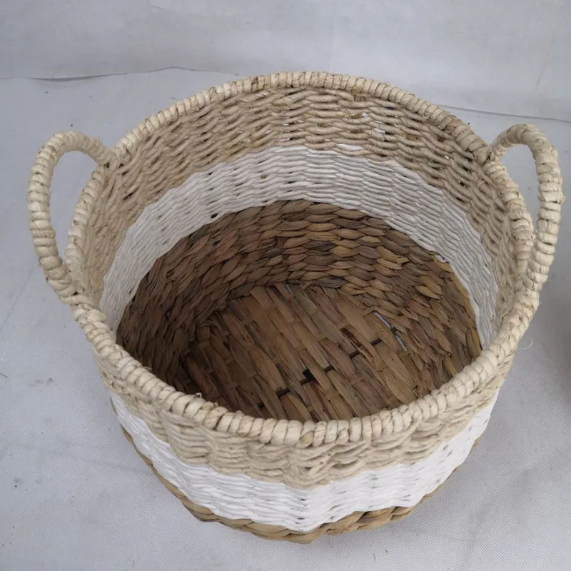 Wholesale high-quality practical oval iron wire wicker storage basket grass basket storage basket