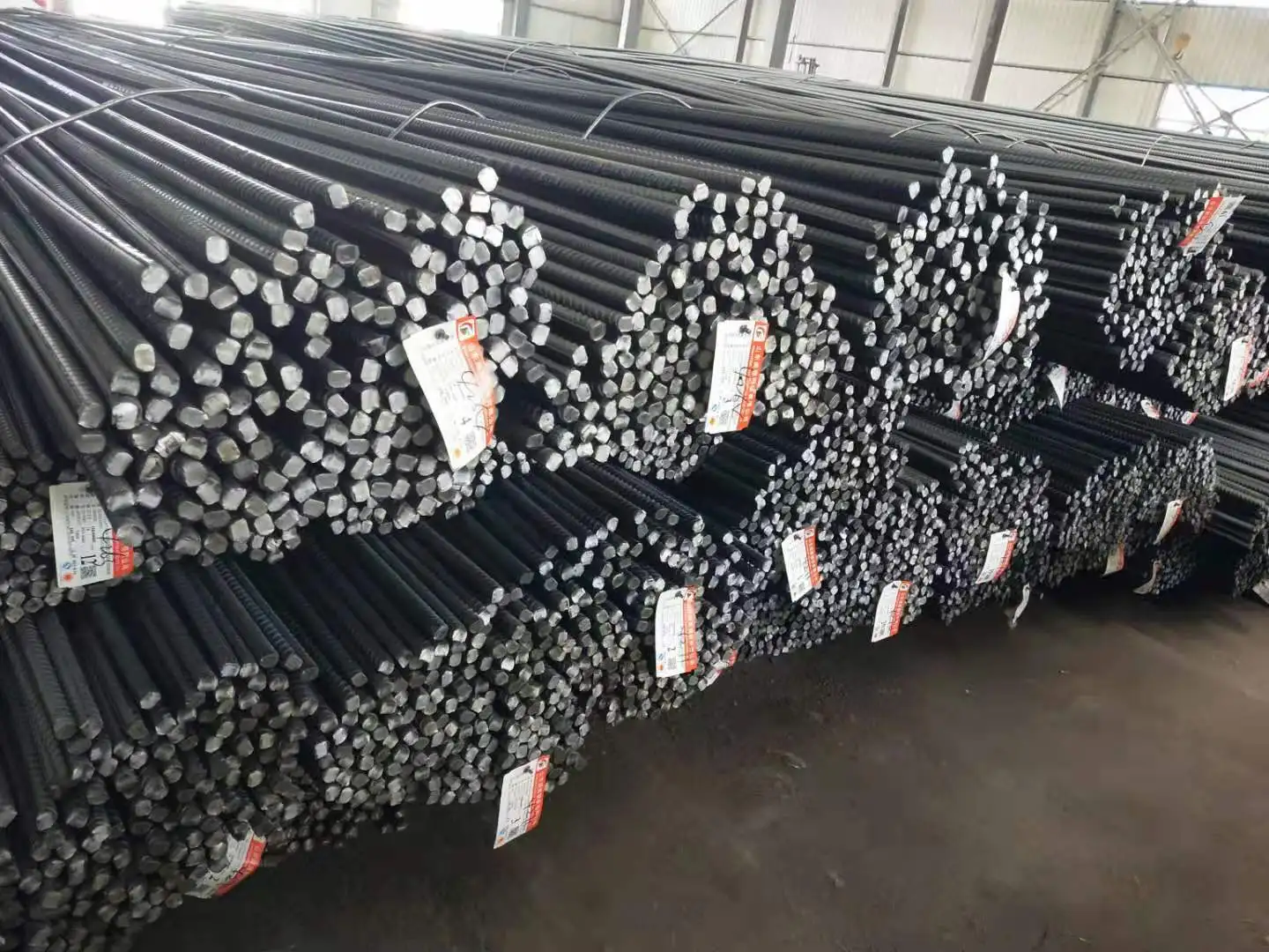 Made in China HRB400/HRB500 steel rebar wholesale price large inventory