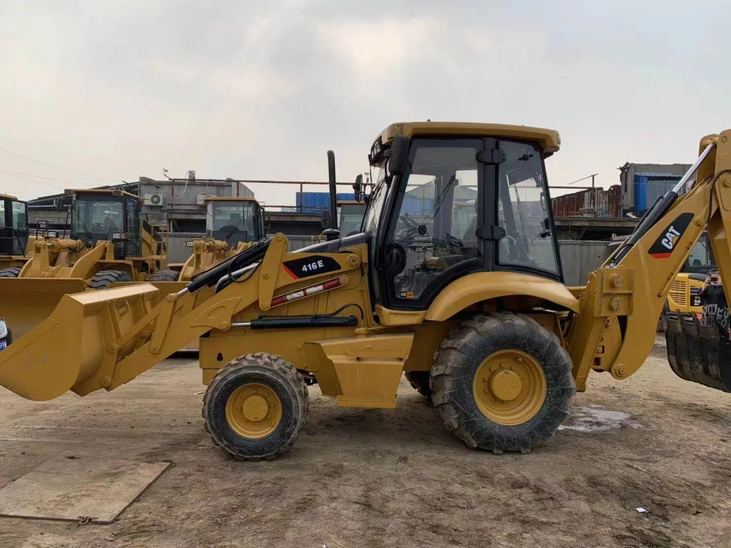 Недорогой экскаватор-погрузчик б/у caterpillar cat 416e 420e 420f 430f трактор с экскаватором-погрузчиком и фронтальным