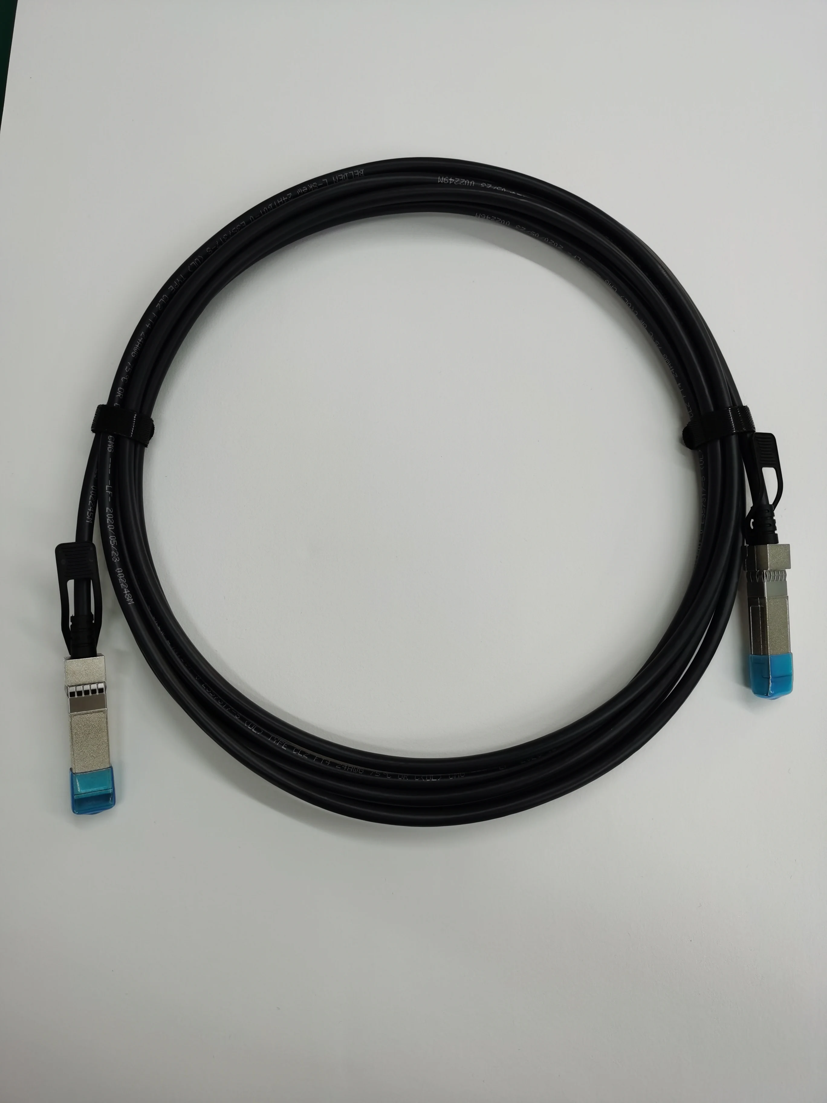 Factory Price10GB Passive optical cable 5m SFP+ to SFP+  24AWG fiber optical cable PV fiber optical DACcablefiberOptic Equipment