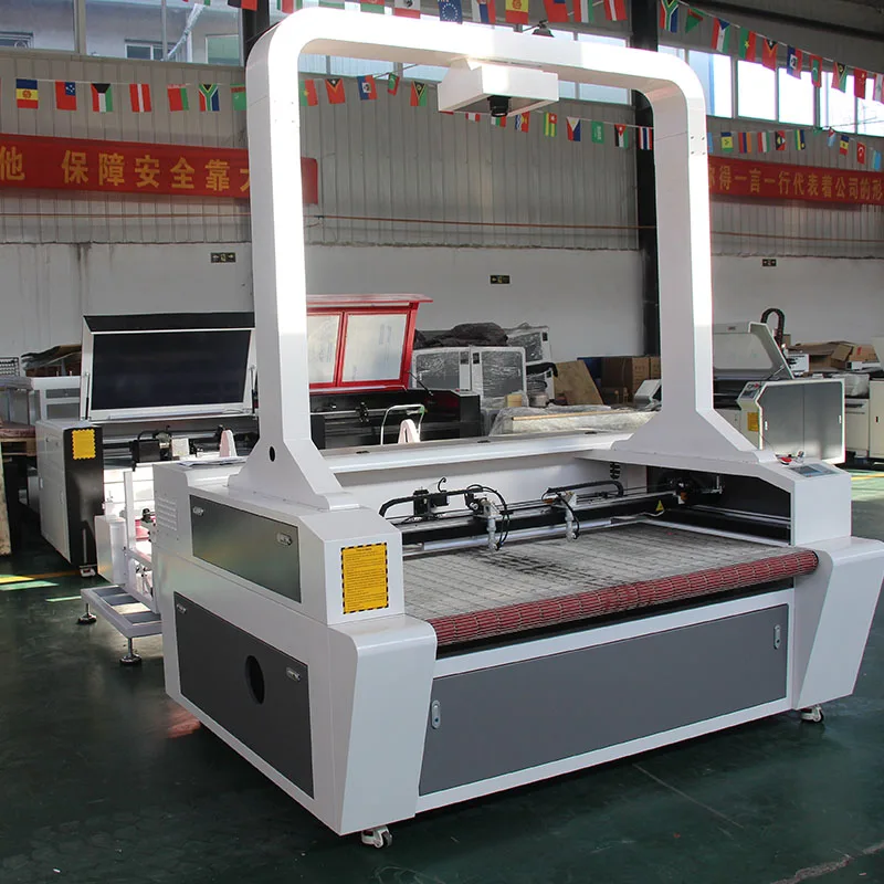 Automatic Feeding laser cutting machine For Fabric Cloths Home Textile with ccd camera