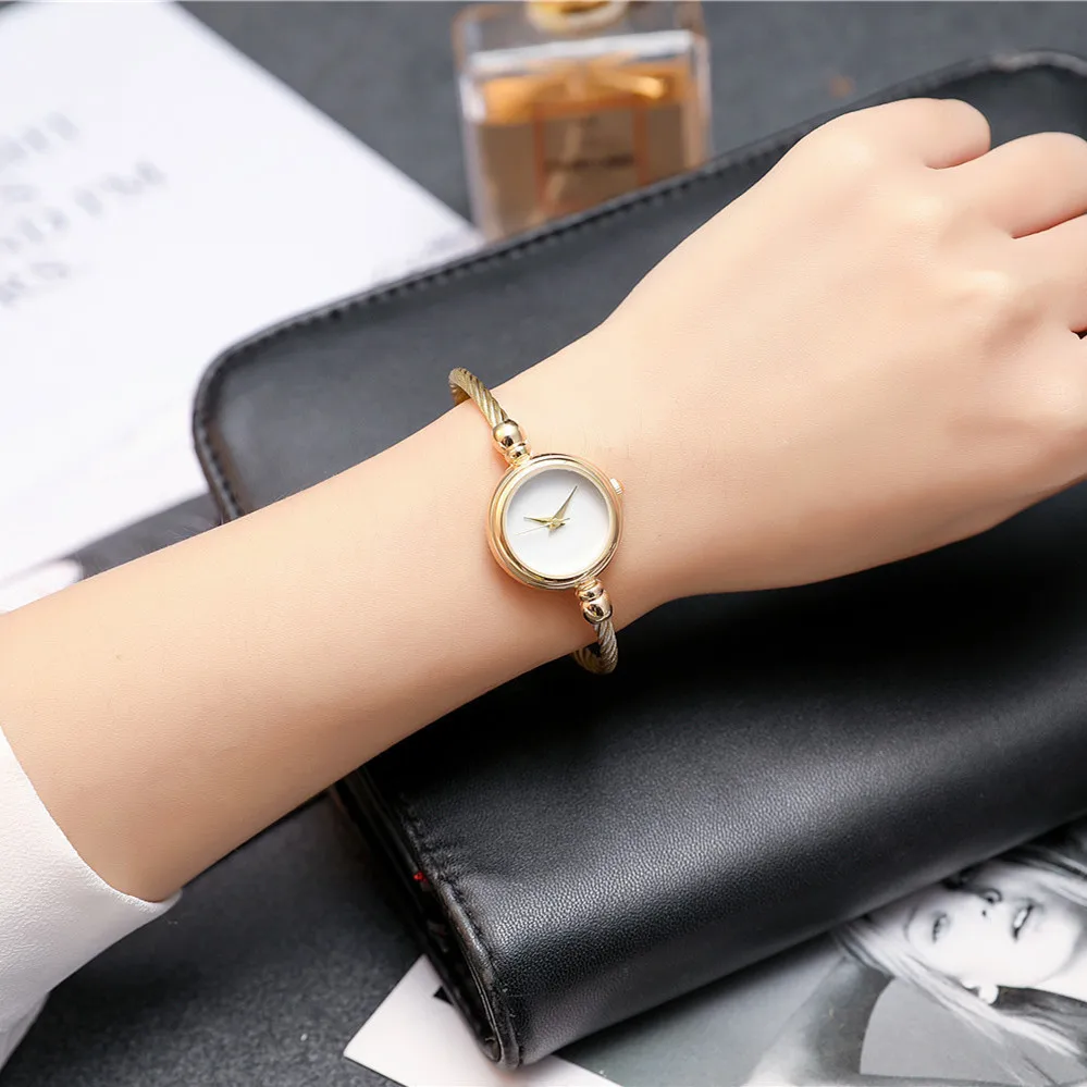 Minimalist Women Watches Gold, Stainless Steel Bracelet Watch Slim European Style Girls Ladies Quartz Wristwatch/