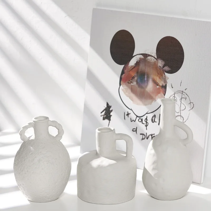 Hot Selling Nordic Vase Home Decoration White Flower Vase Small Ceramic Bud Vase