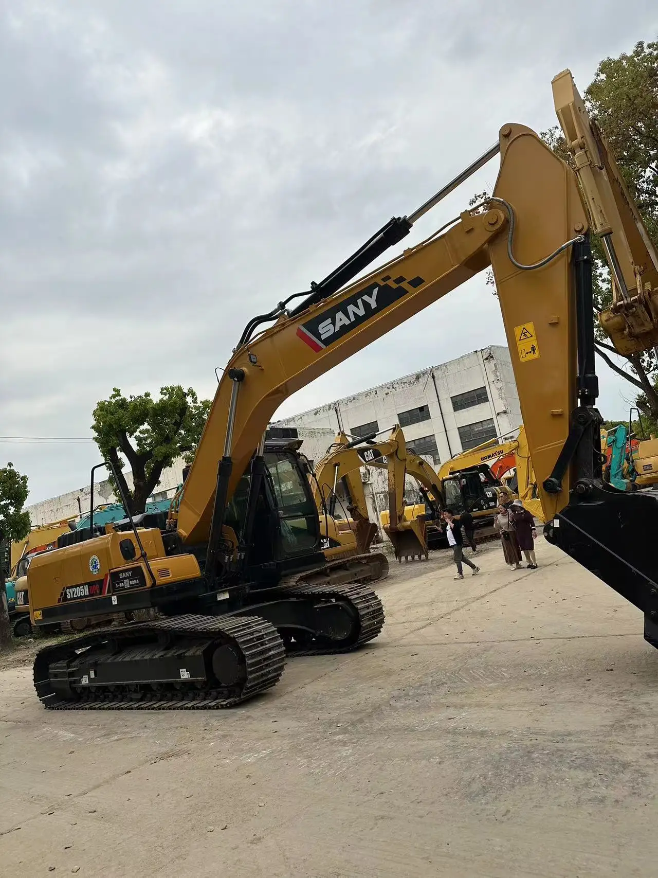 2024 model Sany sy205C crawler excavator New Sany 20ton China Cheap tracked shovel sy205H Mitsubishi Tier4 Euro4 CE EPA