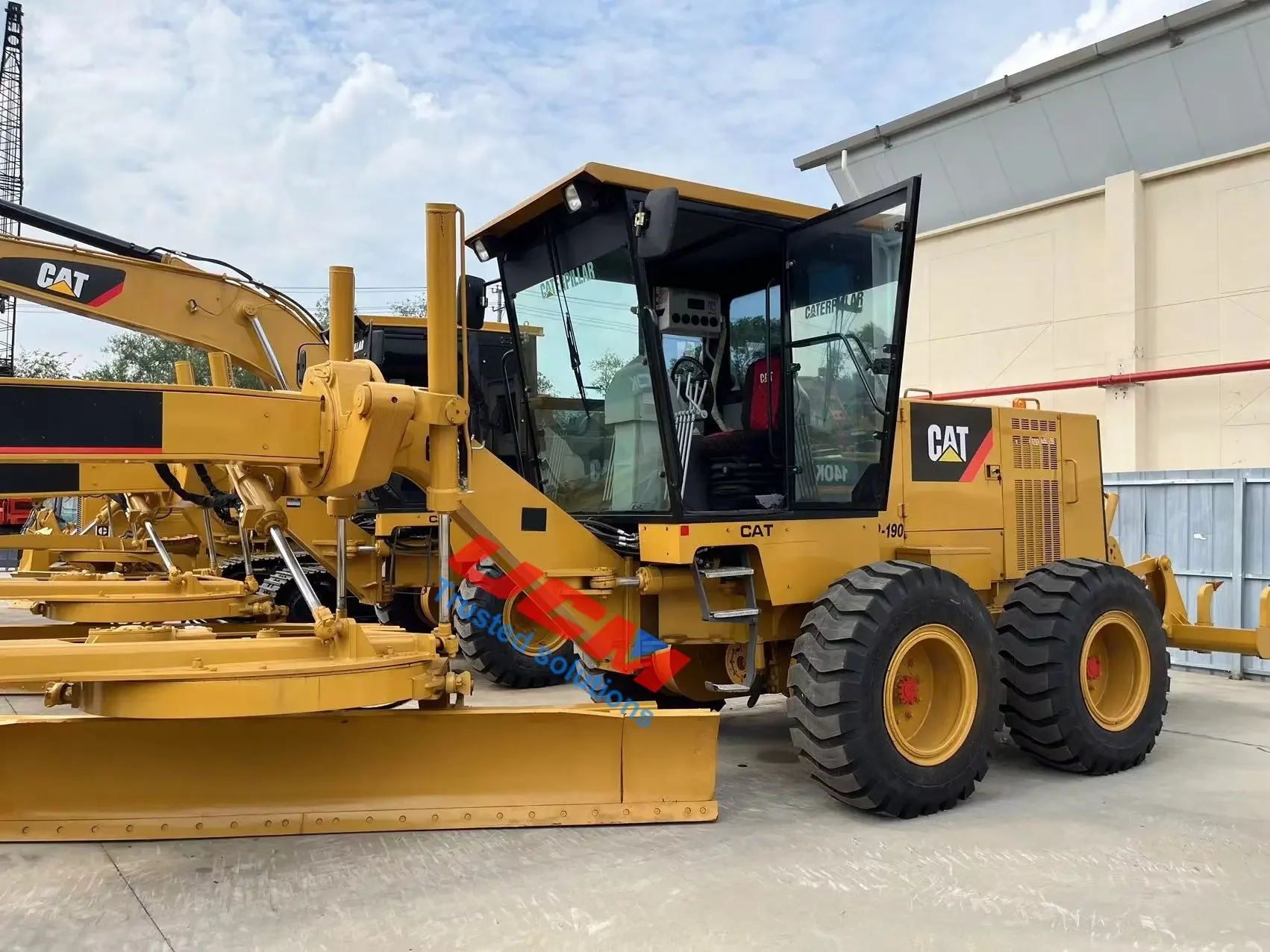 Используемый японский кошачий 140K 140h 140g 120H 12g автогрейдер 120h 12h 14g оригинальный Komat GD511 GD623 GD805