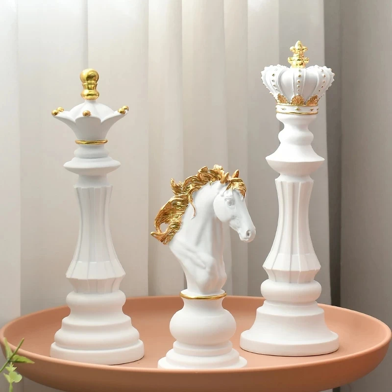 Resin Crafts Queen King Large Chess Figure Pieces Stones Sculpture Home Decor