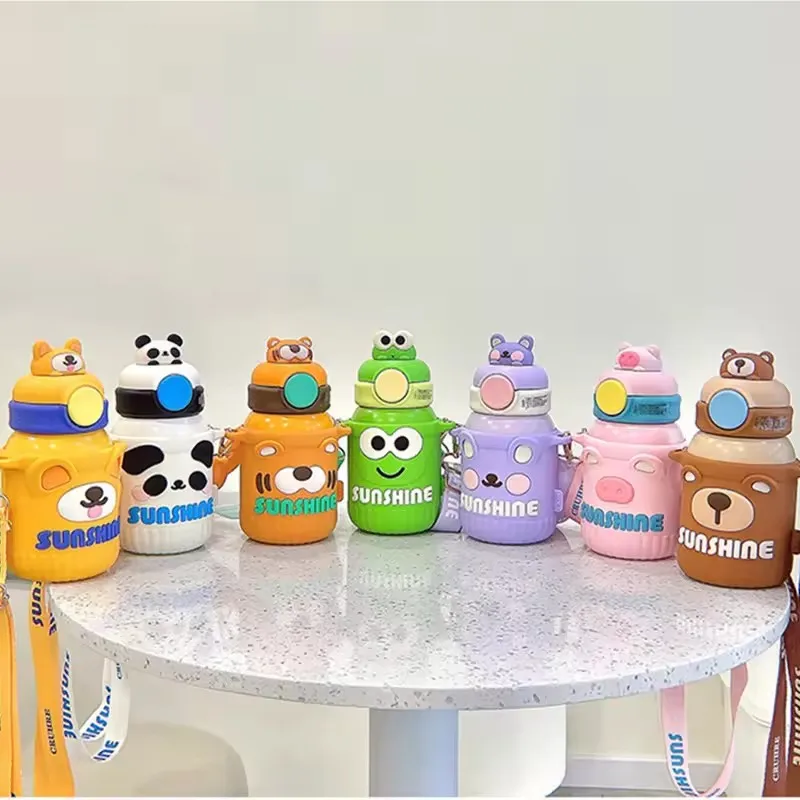 Cartoon Animal silicone sleeve Straws Water Bottle 550ml drop-proof holder Water Bottle Kids Thermos Cup