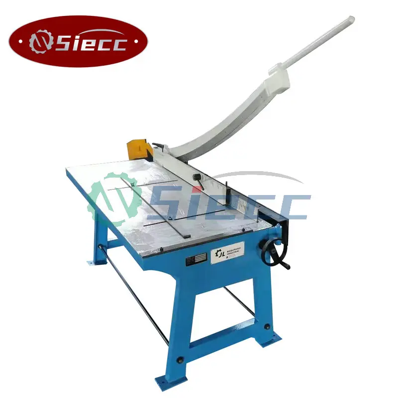 Manual sheet metal guillotine shearing machine and sheet metal cutting tool