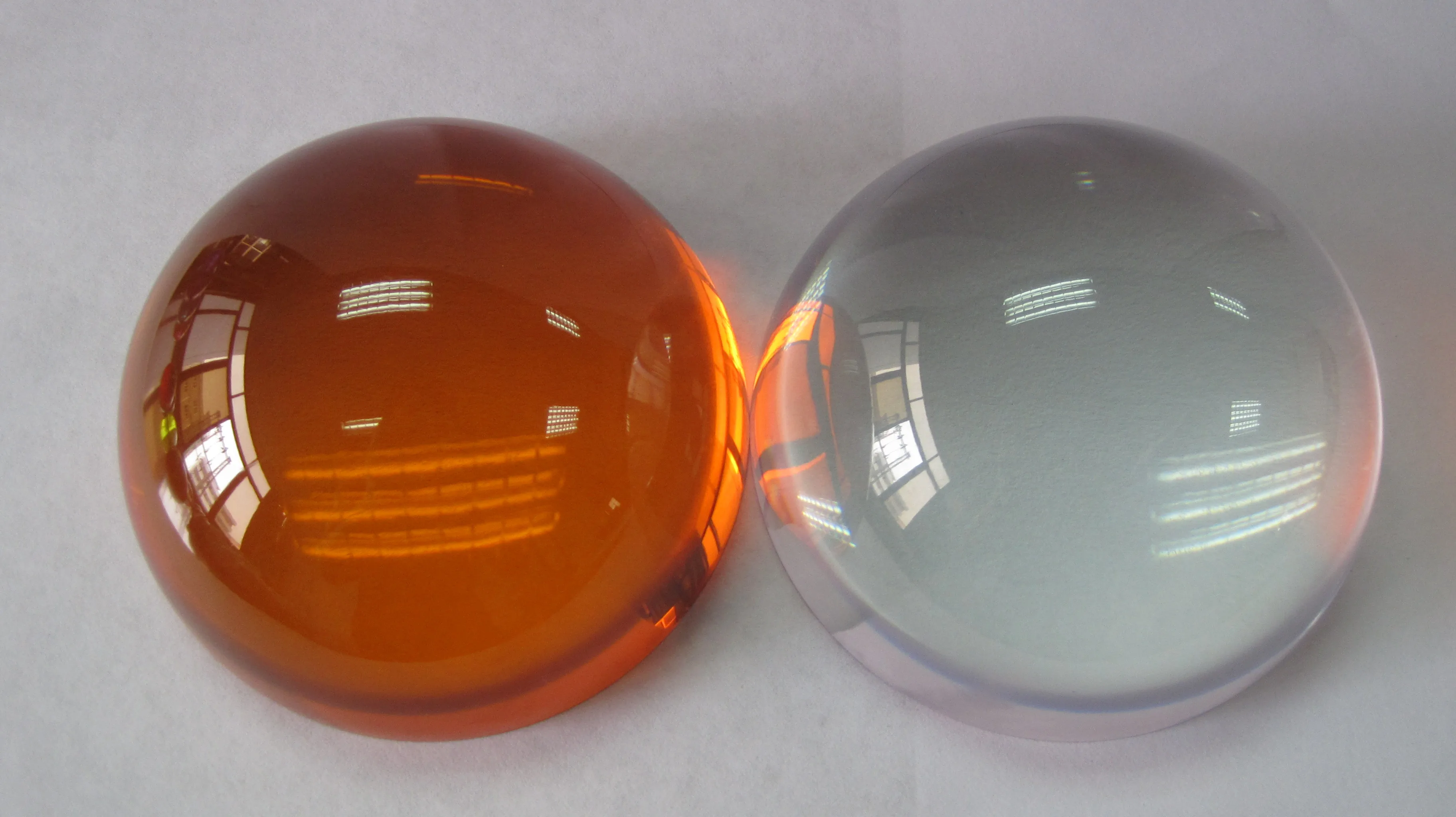 Bespoke Made Acrylic Colorful Half Ball Plastic Resin Ornament for Party Christmas Wedding High Polished Solid Spheres