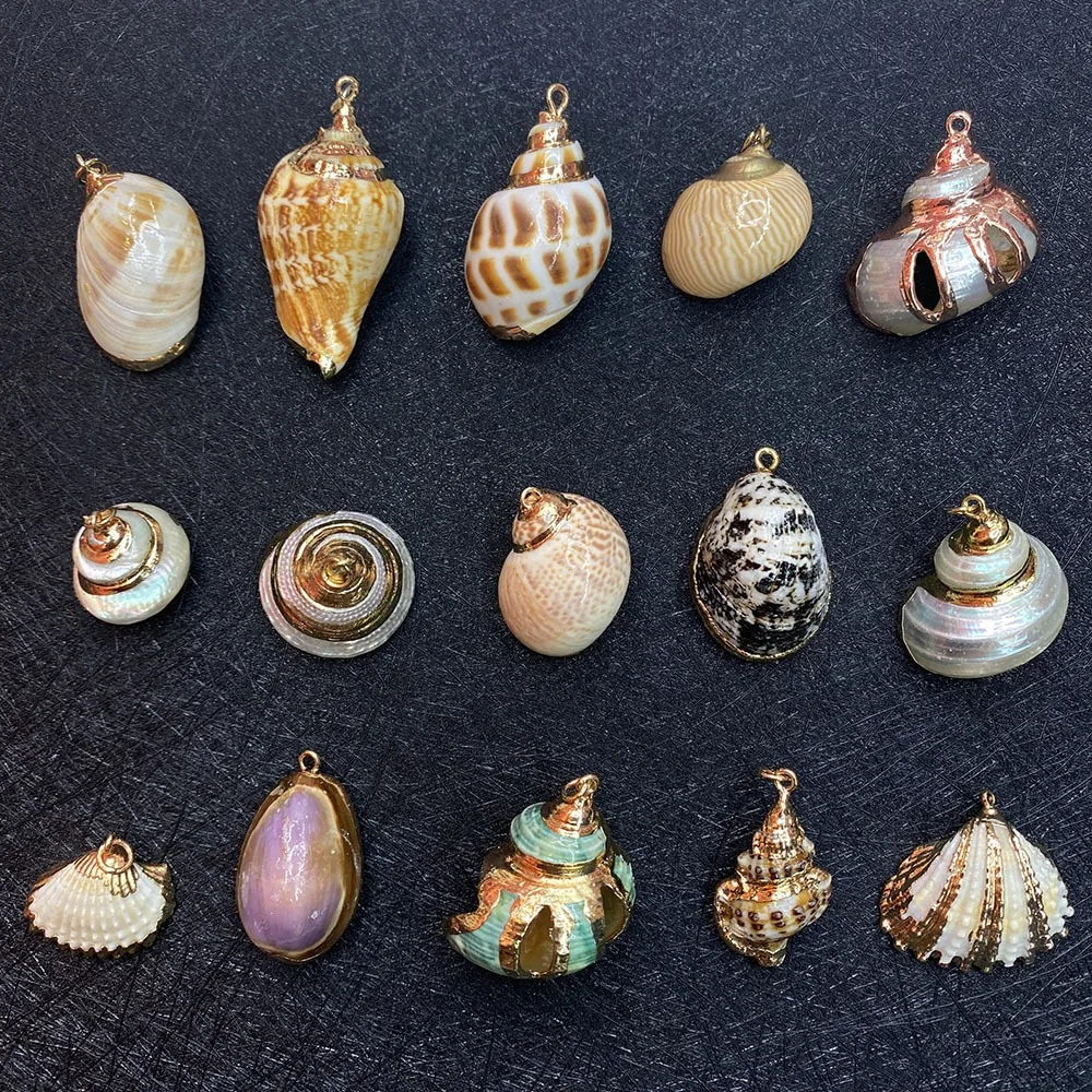 Natural Shell Conch Pendant Natural White Cowrie Seashells Charm Conch Shells Plated Charms for DIY Necklace Jewelry Making