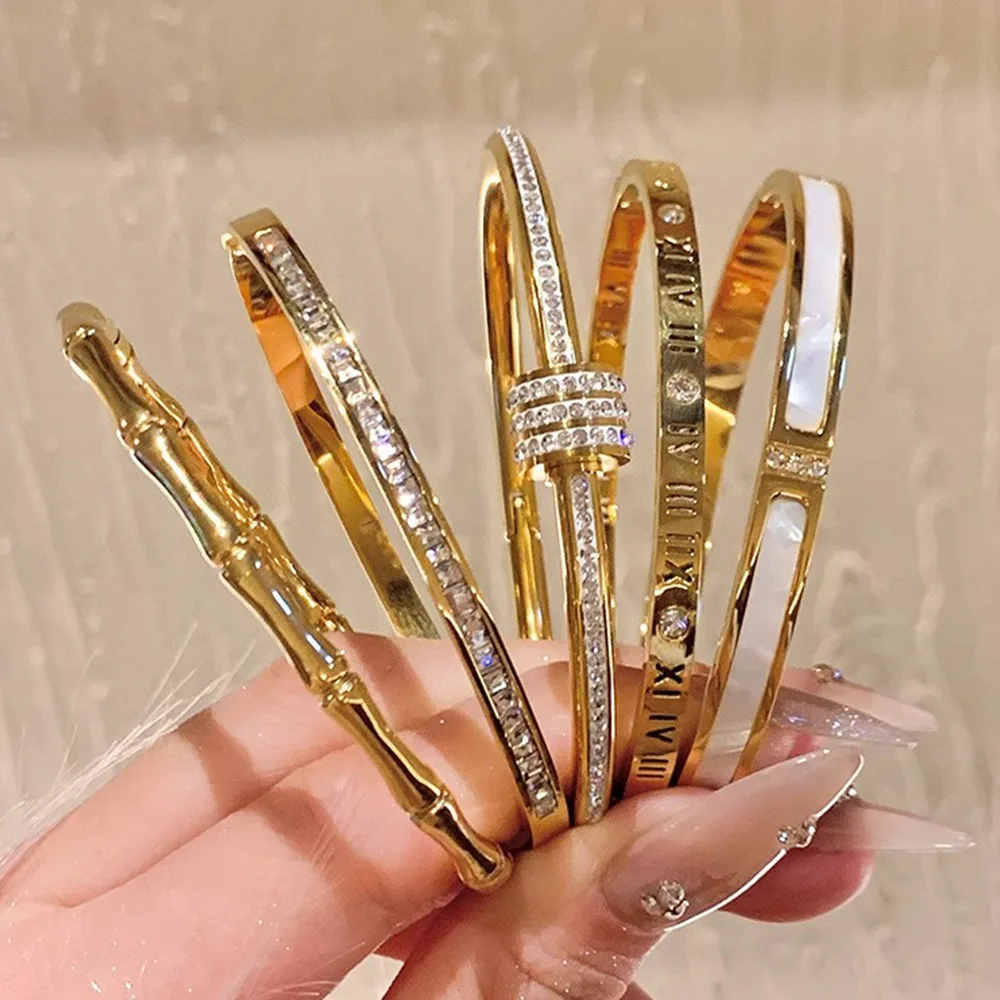 Популярные дизайнерские браслеты 18K позолоченный браслет из нержавеющей стали с бриллиантами золотой манжетой для девочки