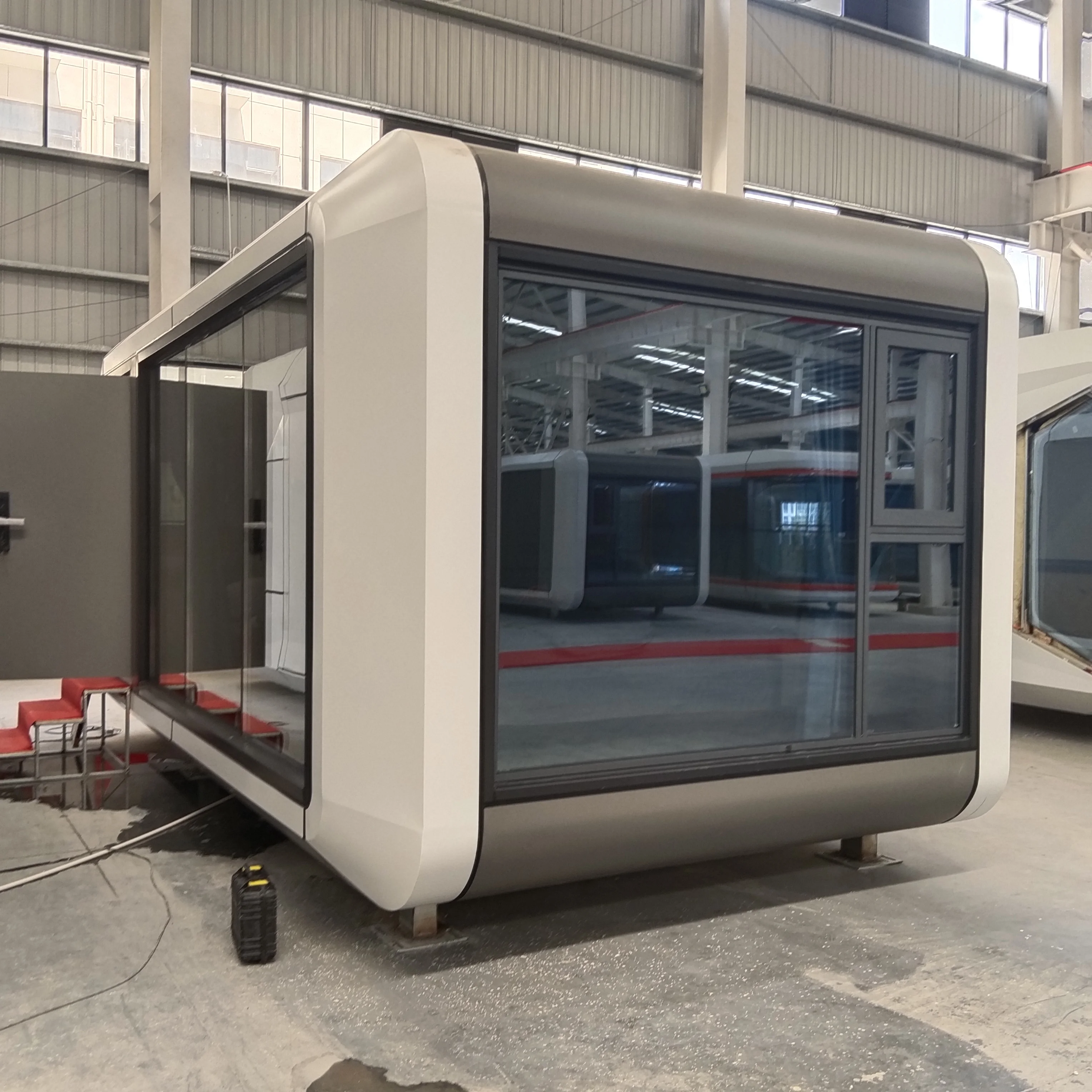 Wholesale Factory Supply Luxury Camping Caravan Trailers Camper Mini Camper Off Road Travel Trailer Made in China