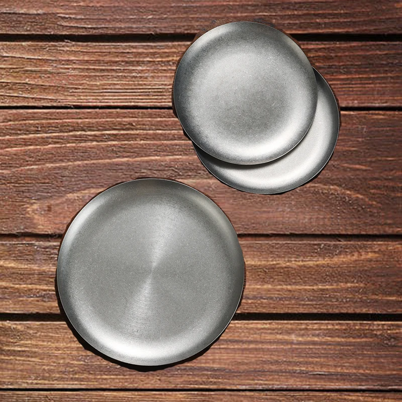Simple and Retro Frosted Matte Silver Stainless Steel Plate Round Serving Tray for Banquet Barbecue Picnic Camping Use