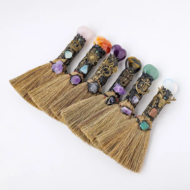 CELION New Natural Crystal Broom Different Materials Crystal Heart Magic Broom Crystal Crafts