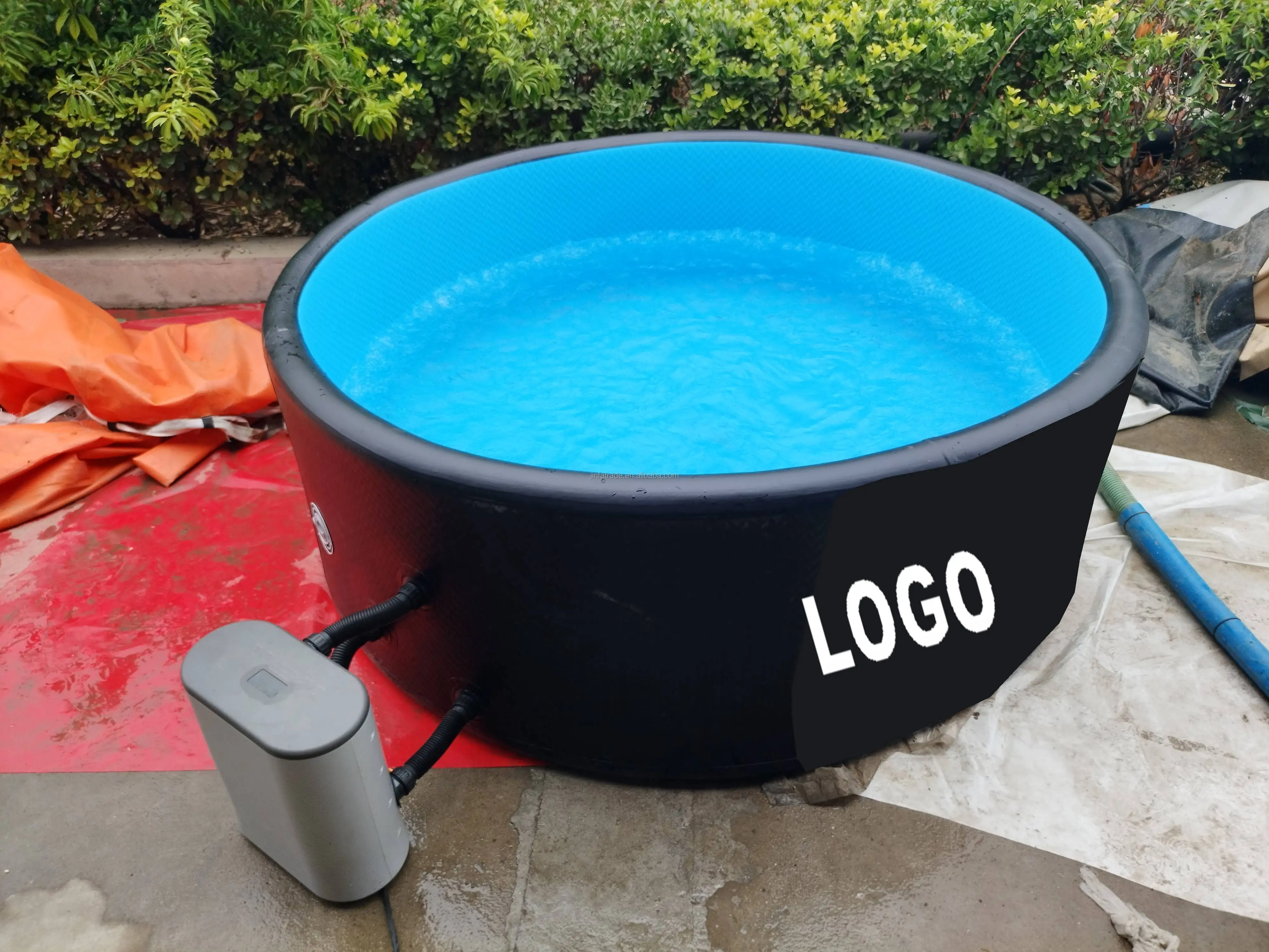 Large Size Inflatable Foldable Portable Spa Inflatable Hot Tub and Inflatable Bubble Spa for 4 Person