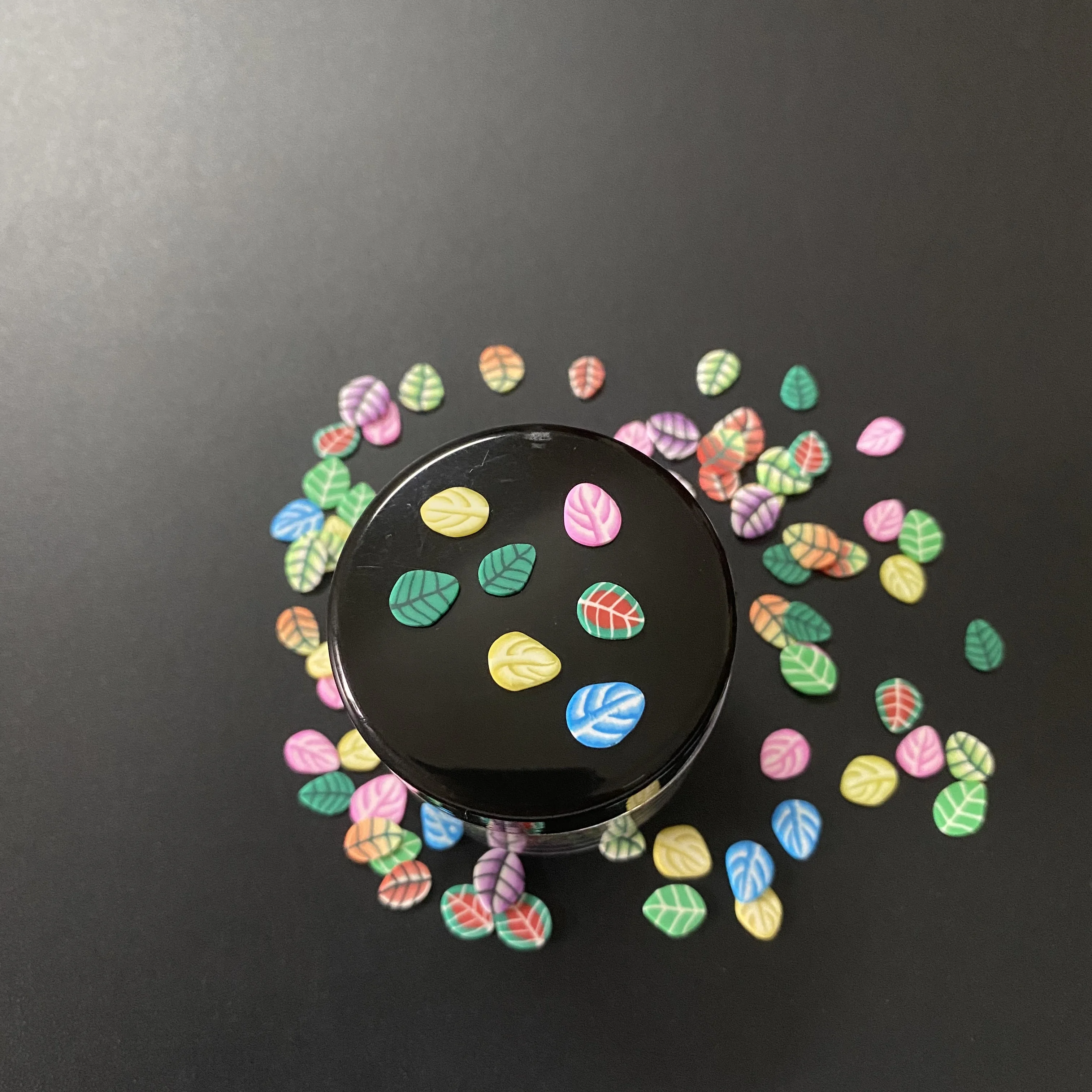 Bulk 1kg Nail Art Decoration Clay Slices New Design Leaf Polymer Clay Slices For For Craft Slime Tumbler Making