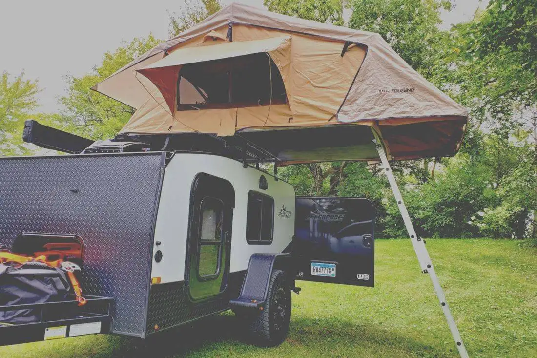 China Professional Manufacture prefab tiny house  Rv Camper Caravan Trcuks with Integrated Camping Caravan Travel Trailer