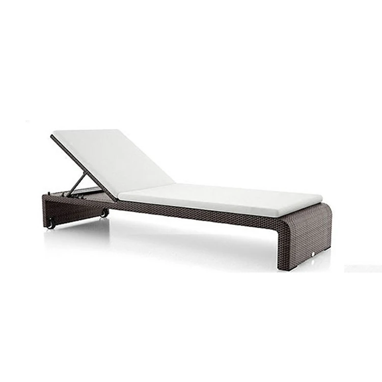 
Hot Sale Beach Chair Recliner Outdoor Leisure Garden Swimming Pool Folding Balcony Adult Villa Balcony Rattan Bed 